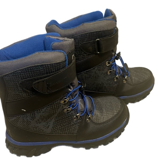 D&G Kids Black and Blue Snow Boots - Picture 2 of 4